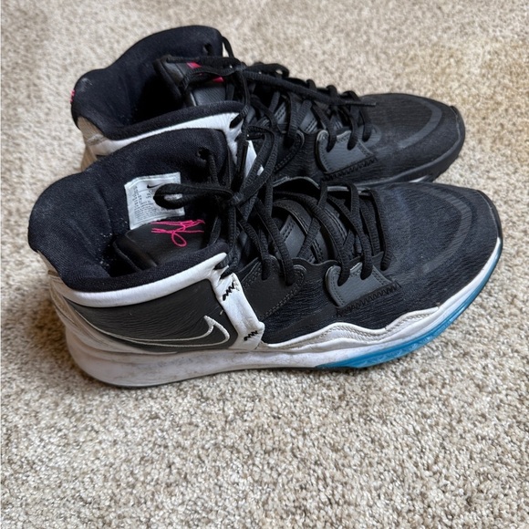 NIKE KYRIE INFINITY SOUTH BEACH BASKETBALL SHOES - Picture 1 of 7